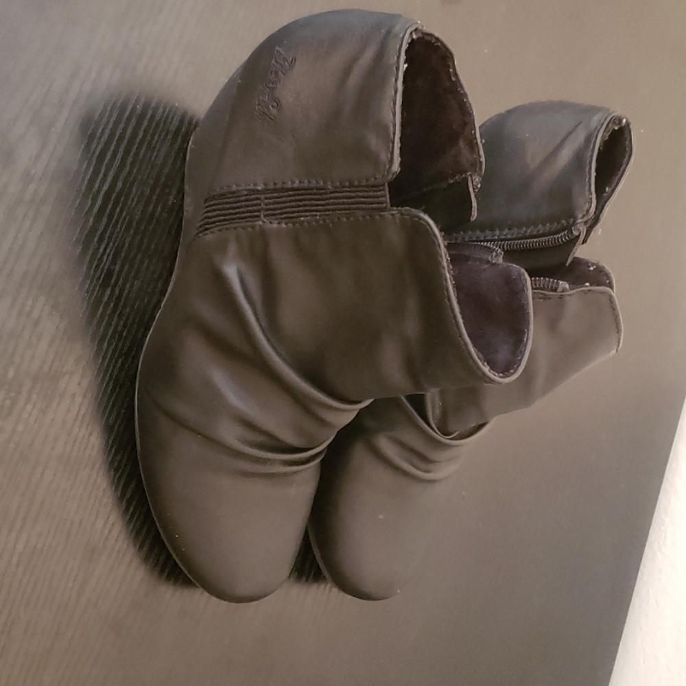 Wedge booties